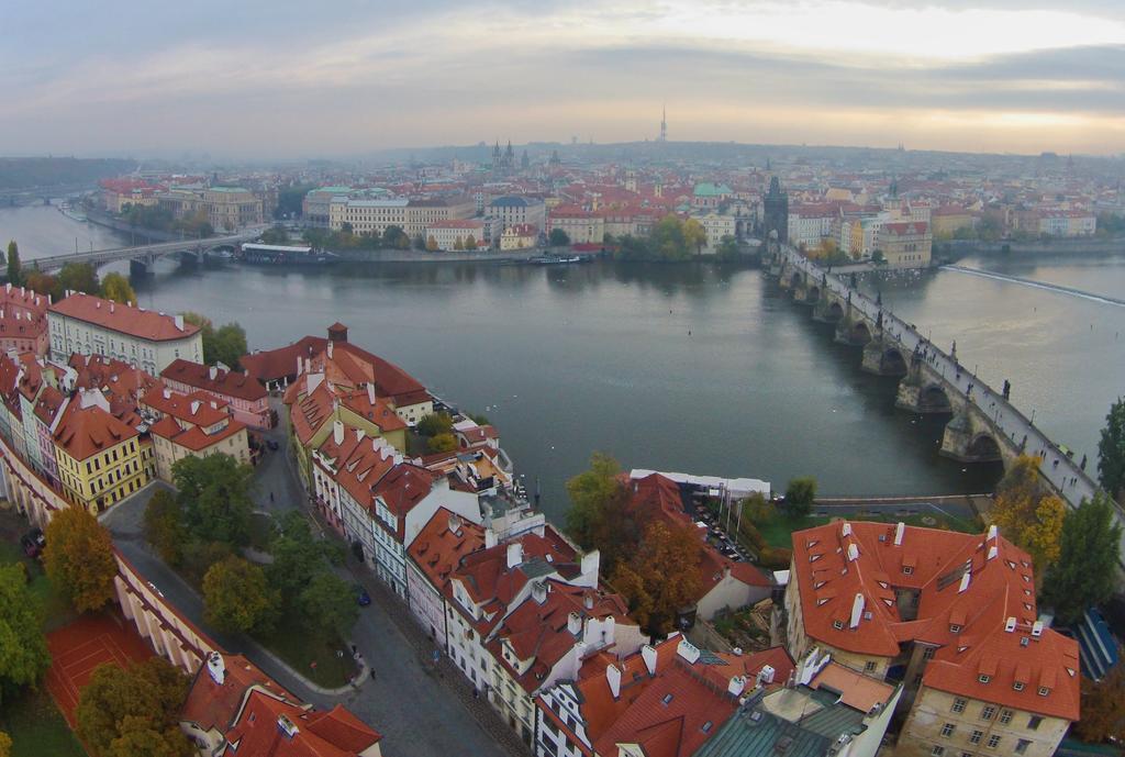 U Pava Hotel Prague Exterior photo