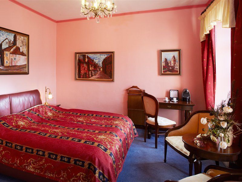 U Pava Hotel Prague Exterior photo